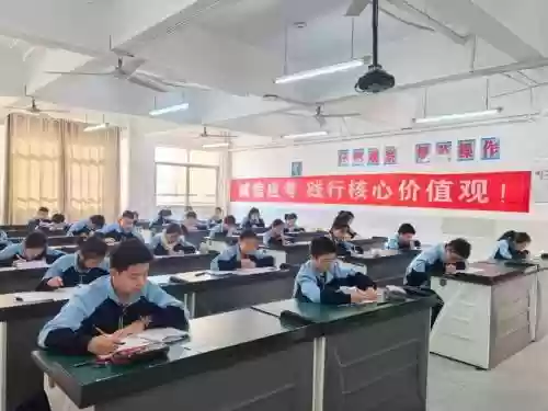 中考监考阵容插图