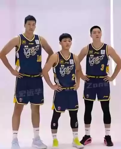 宏远阵容位置插图1